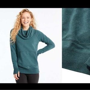 Women's L.L.Bean Cozy Pullover — green / blue